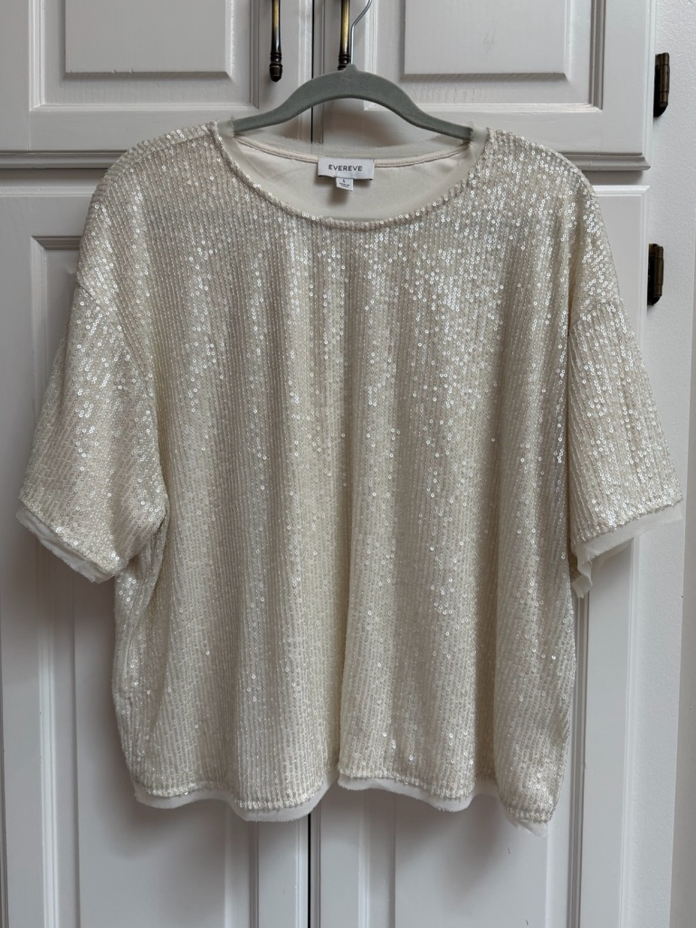 Evereve Cora Sequin Tee in Ivory Cream Size Large - Picture 2 of 9